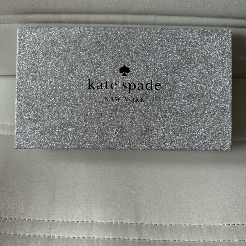 Kate Spade leather wallet - NWT boxed - Picture 6 of 8